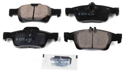 Mercedes Disc Brake Pad Set - Rear (Ceramic) (EURO) 006420012064 - Akebono Euro Ultra-Premium EUR986